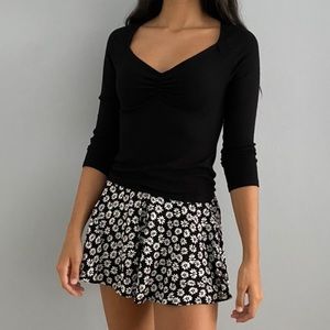 DAISY FLOWY SHORTS 🌼